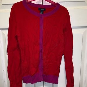 Pink and red gap sweater